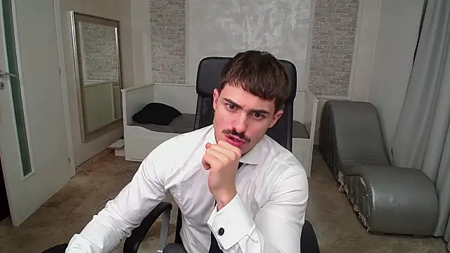 Snapshot of WilsonJules chatting on December 2024 08:26:02 PM WilsonJules online show from December 2024 08:26:02 PM