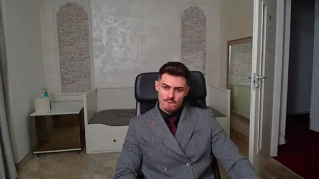 Snapshot of WilsonJules chatting on January 2025 06:35:02 PM WilsonJules online show from January 2025 06:35:02 PM