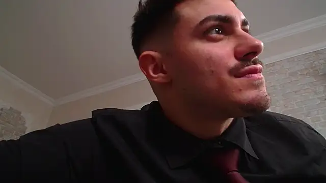 Snapshot of WilsonJules chatting on January 2025 09:37:01 PM WilsonJules online show from January 2025 09:37:01 PM