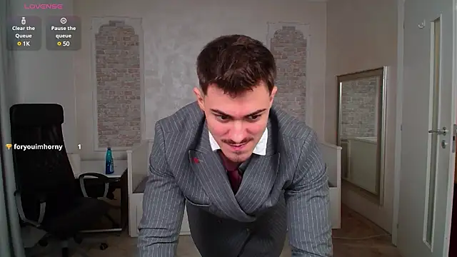 Snapshot of WilsonJules chatting on January 2025 07:31:01 PM WilsonJules online show from January 2025 07:31:01 PM