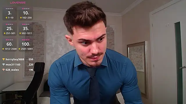 Snapshot of WilsonJules chatting on February 2025 09:40:01 PM WilsonJules online show from February 2025 09:40:01 PM