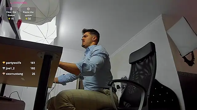 Snapshot of WilsonJules chatting on February 2025 05:53:02 PM WilsonJules online show from February 2025 05:53:02 PM