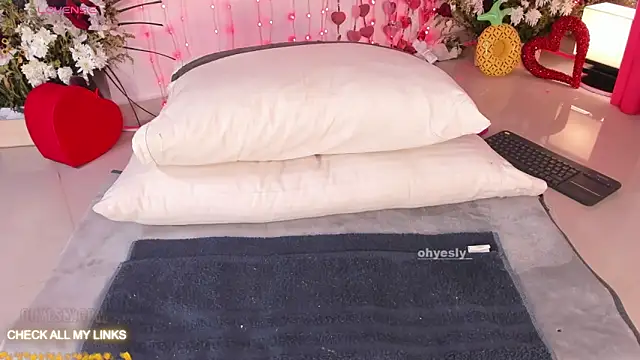 ohyesly  online show from February 2026 10:05:02 AM