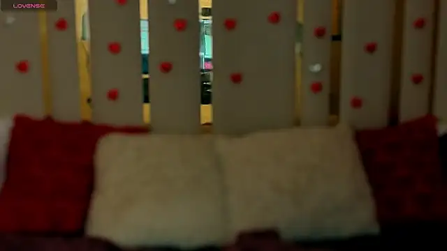 Daphne Moss online show from February 2026 02:05:01 PM