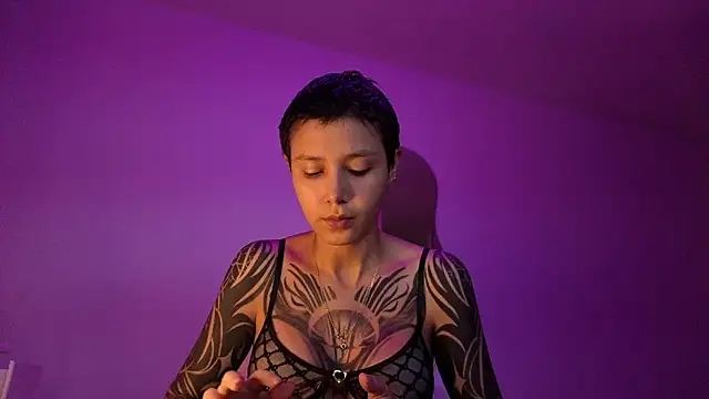 Snapshot of goddess_vee_ chatting on January 2026 08:56:01 PM goddess vee online show from January 2026 08:56:01 PM