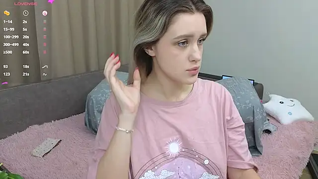 Snapshot of dusyastar chatting on February 2025 09:04:02 AM dusyastar online show from February 2025 09:04:02 AM