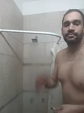 agustinosemperfi online show from July 2026 06:39:02 PM