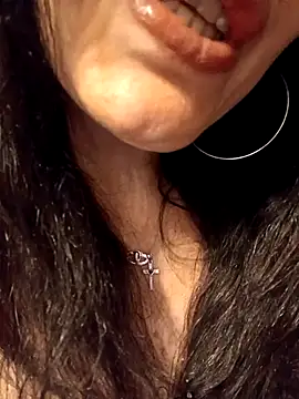 Snapshot of eva750 chatting on December 2024 05:13:01 PM eva750 online show from December 2024 05:13:01 PM