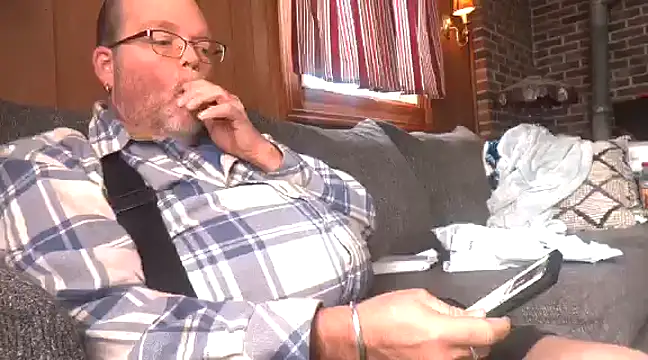 mrwizard4570 online show from December 2024 07:41:02 PM