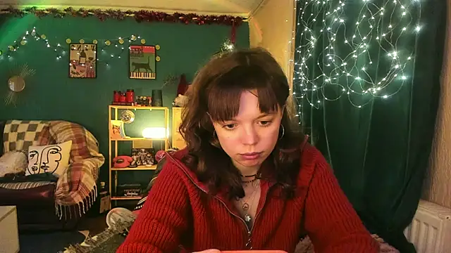 ClancyMorissey online show from December 2025 06:12:01 PM