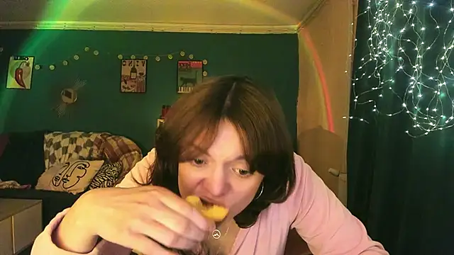 ClancyMorissey online show from May 2026 06:03:02 PM