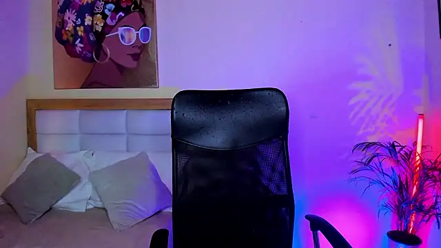 AitanaBrown  online show from March 2026 09:29:02 PM