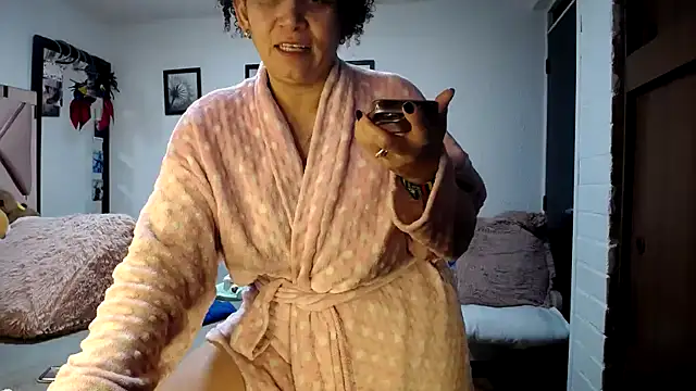 maturehoxx online show from January 2025 12:22:02 AM