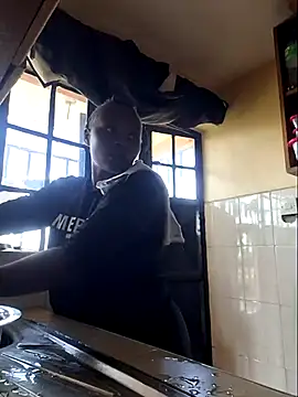 Samia Queen online show from January 2025 01:26:01 PM