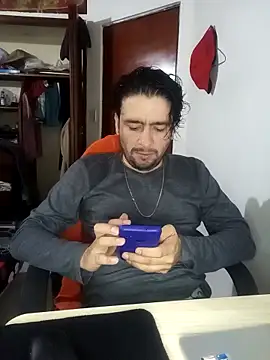 real life  online show from November 2025 09:57:02 PM