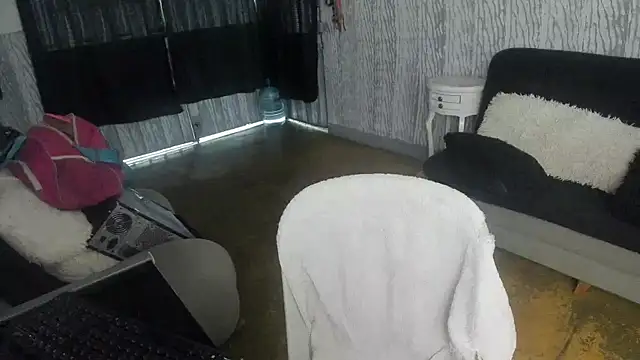 Snapshot of valentinaextreme chatting on April 2026 09:09:01 PM valentinaextreme online show from April 2026 09:09:01 PM