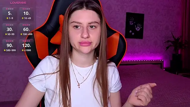 Elishka  online show from July 2026 09:30:02 PM