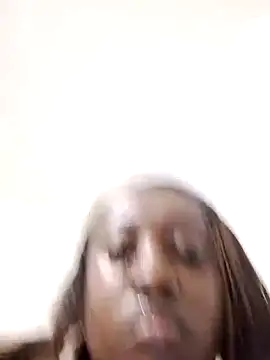 Snapshot of ShaniaBrownn chatting on September 2025 10:43:01 PM ShaniaBrownn online show from September 2025 10:43:01 PM