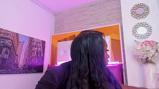 Snapshot of ShaniaBrownn chatting on November 2025 07:49:02 PM ShaniaBrownn online show from November 2025 07:49:02 PM