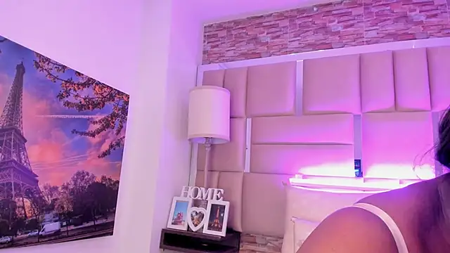 Snapshot of ShaniaBrownn chatting on January 2026 08:10:02 PM ShaniaBrownn online show from January 2026 08:10:02 PM