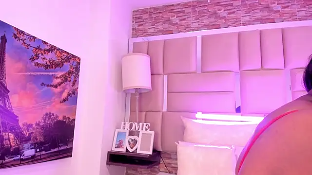 Snapshot of ShaniaBrownn chatting on February 2026 12:35:01 PM ShaniaBrownn online show from February 2026 12:35:01 PM