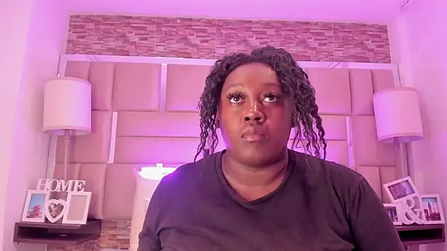 Snapshot of ShaniaBrownn chatting on February 2026 07:37:01 PM ShaniaBrownn online show from February 2026 07:37:01 PM