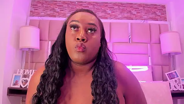 Snapshot of ShaniaBrownn chatting on March 2026 07:42:01 PM ShaniaBrownn online show from March 2026 07:42:01 PM