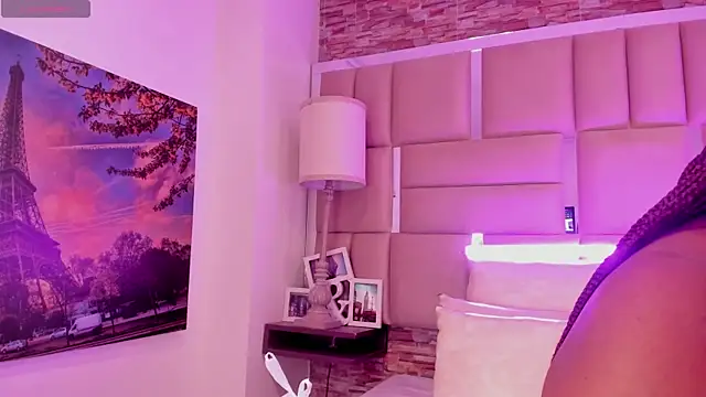 Snapshot of ShaniaBrownn chatting on April 2026 07:47:02 PM ShaniaBrownn online show from April 2026 07:47:02 PM