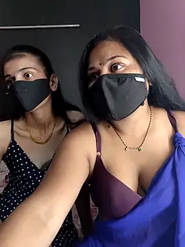 cutee  crazy online show from April 2026 02:03:02 PM
