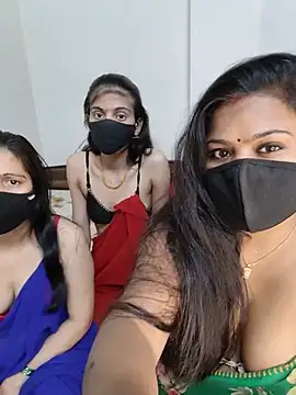cutee  crazy online show from May 2026 01:52:01 PM