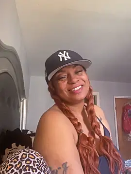 MSweetLindaParks online show from March 2025 05:57:01 PM