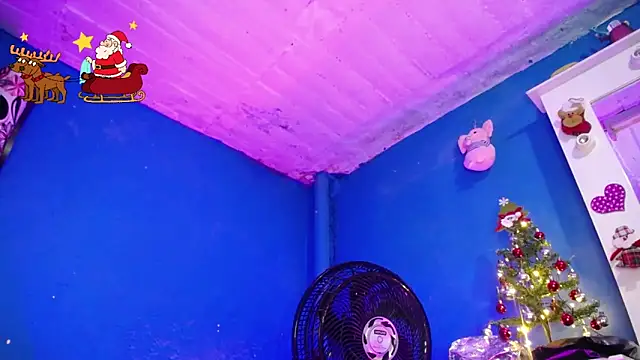 Snapshot of Lunahoney1 chatting on December 2024 07:09:02 PM Lunahoney1 online show from December 2024 07:09:02 PM