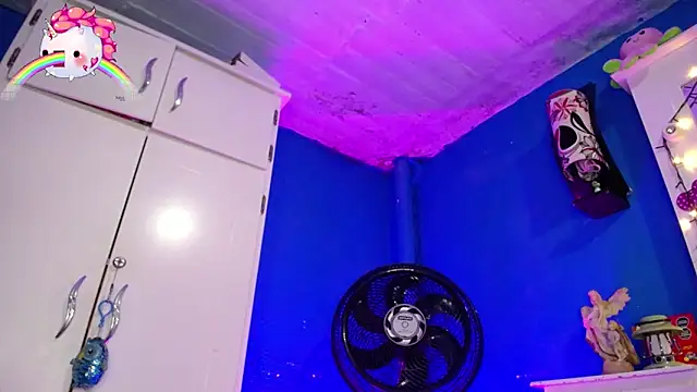 Snapshot of Lunahoney1 chatting on February 2025 08:50:02 PM Lunahoney1 online show from February 2025 08:50:02 PM