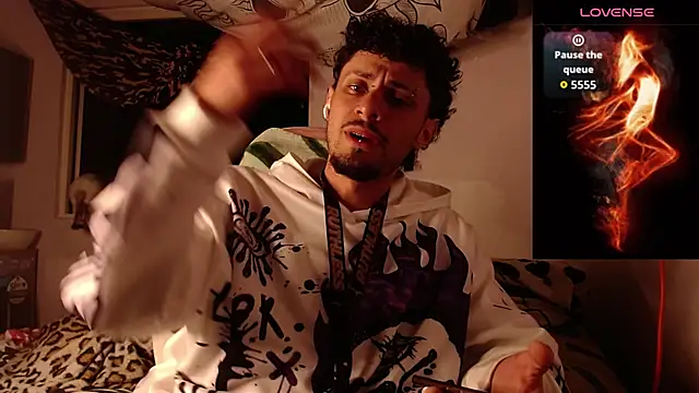 Snapshot of Apolo_S chatting on January 2026 05:56:01 AM Apolo S online show from January 2026 05:56:01 AM