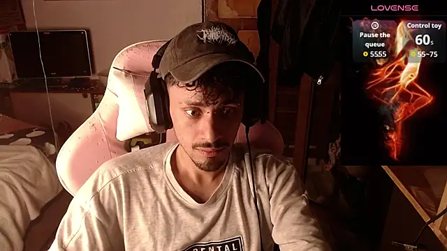 Snapshot of Apolo_S chatting on February 2026 01:54:02 AM Apolo S online show from February 2026 01:54:02 AM