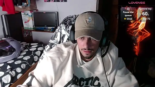 Snapshot of Apolo_S chatting on February 2026 05:15:01 AM Apolo S online show from February 2026 05:15:01 AM