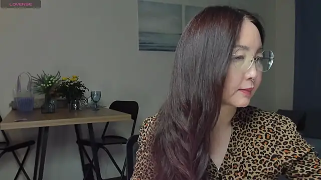 AvroraSakura online show from February 2025 04:48:02 PM