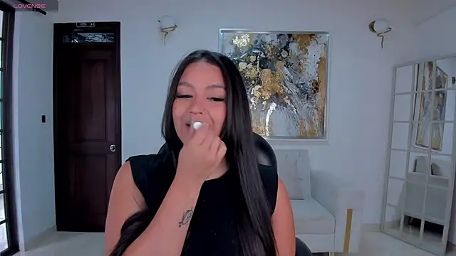 ToriCrossX online show from January 2025 12:45:02 PM