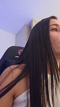 miaeyes online show from November 2025 03:34:02 PM