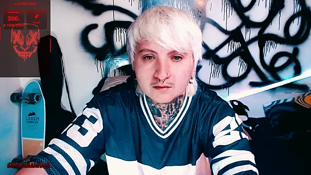 Marieblueeyes online show from July 2026 04:39:33 PM