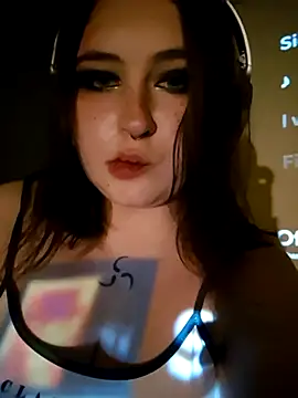 Snapshot of Yammy_Yumi chatting on November 2025 01:30:02 AM Yammy Yumi online show from November 2025 01:30:02 AM