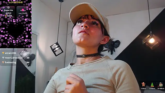 Perla Campbell online show from February 2025 10:37:02 PM