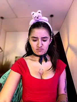 Perla Campbell online show from September 2025 02:09:02 PM