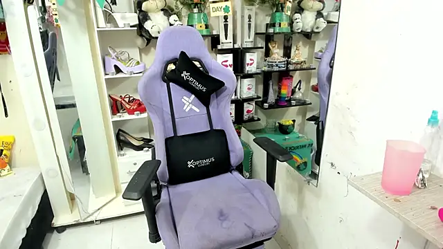 allsson queen online show from March 2025 02:41:02 AM