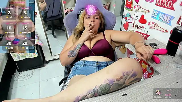 Snapshot of allsson_queen chatting on March 2026 07:26:01 PM allsson queen online show from March 2026 07:26:01 PM