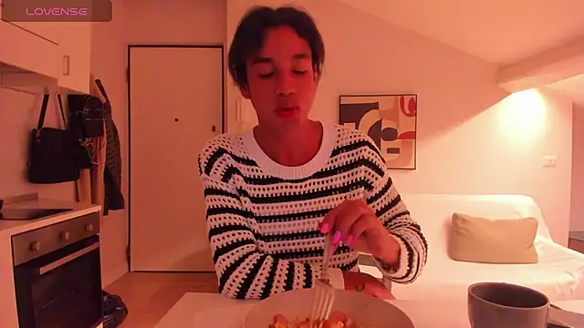 Snapshot of KatalinaMillan chatting on March 2025 06:00:02 PM KatalinaMillan online show from March 2025 06:00:02 PM