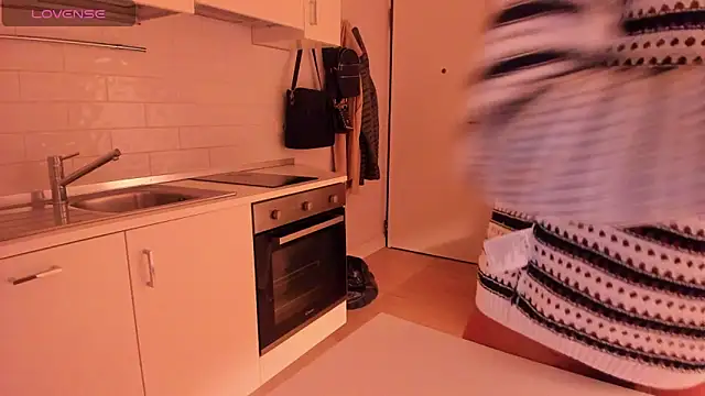 Snapshot of KatalinaMillan chatting on March 2025 09:03:02 PM KatalinaMillan online show from March 2025 09:03:02 PM