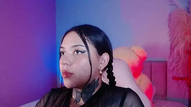 kim blake online show from December 2024 07:04:02 PM