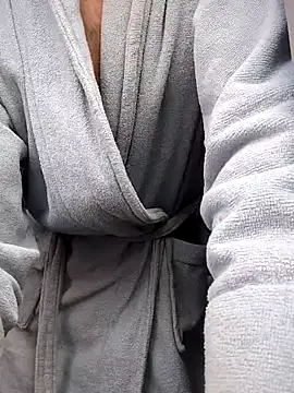 Snapshot of geilehure26 chatting on December 2024 09:00:02 AM geilehure26 online show from December 2024 09:00:02 AM