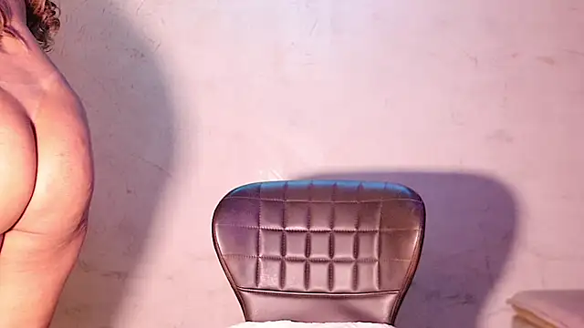 Snapshot of Morenahotcam chatting on January 2025 04:29:01 AM Morenahotcam online show from January 2025 04:29:01 AM